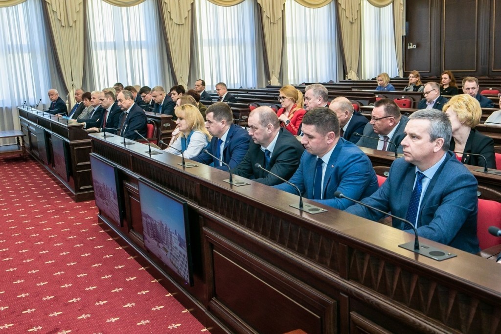 Как обеспечиваются рост доходов населения, покупательская способность и дополнительные гарантии, обсудили на Нацсовете