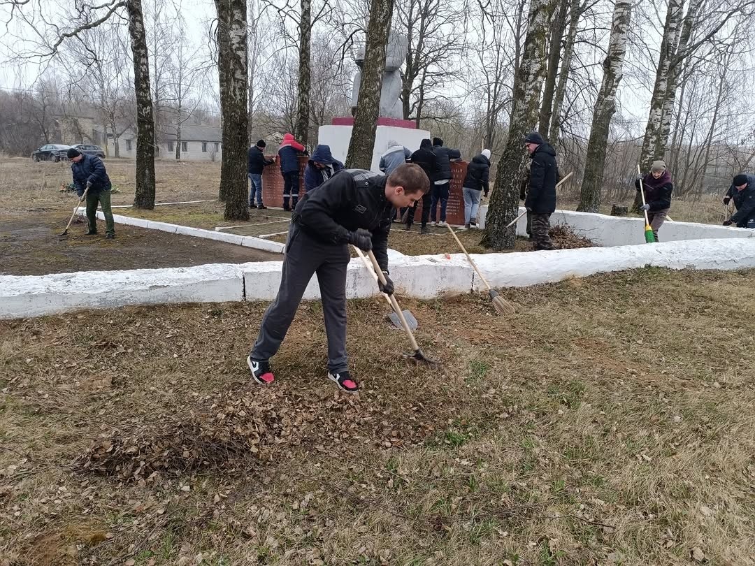 Активисты Молодечненских электросетей приняли участие в республиканской акции "Чисто!Проф!Союз!"