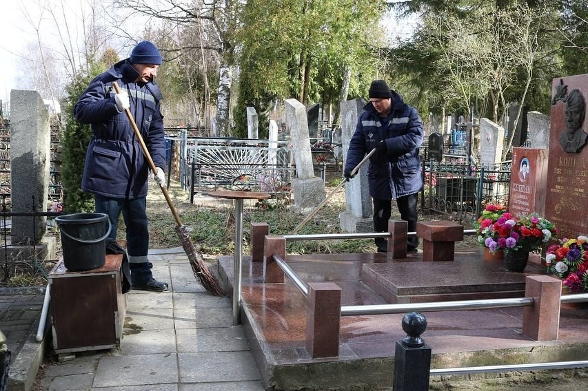 Члены профсоюза «Минские тепловые сети» участвуют в акции «Чисто! Проф! Союз!»