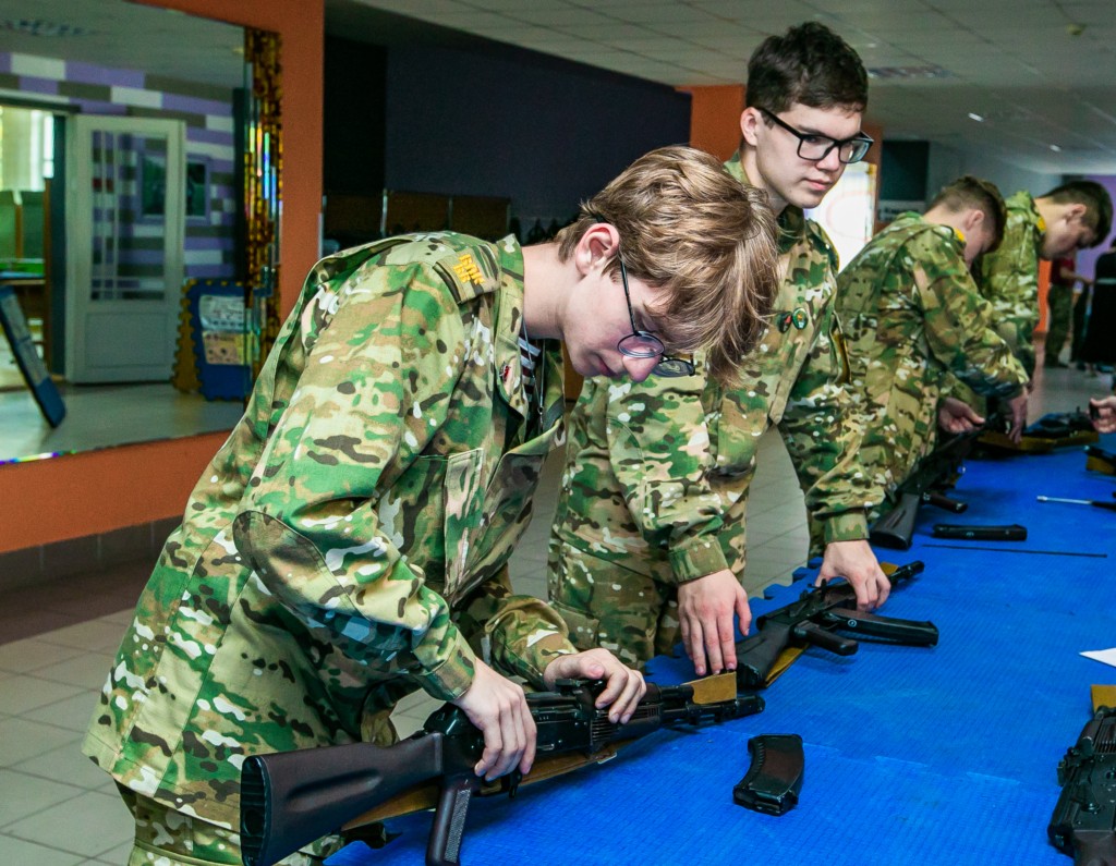 Профсоюзный класс военно-патриотического клуба в Минске встретил первых воспитанников