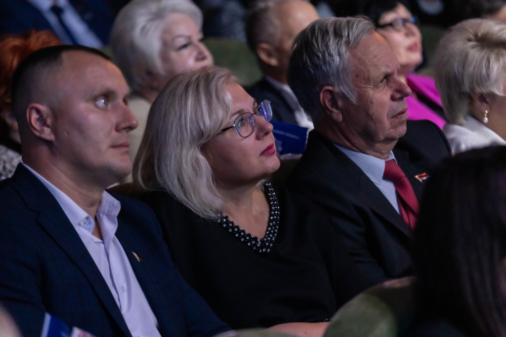 Мы – вместе! Торжественное собрание по случаю 35-летия ФПБ прошло в Республиканском Дворце культуры профсоюзов