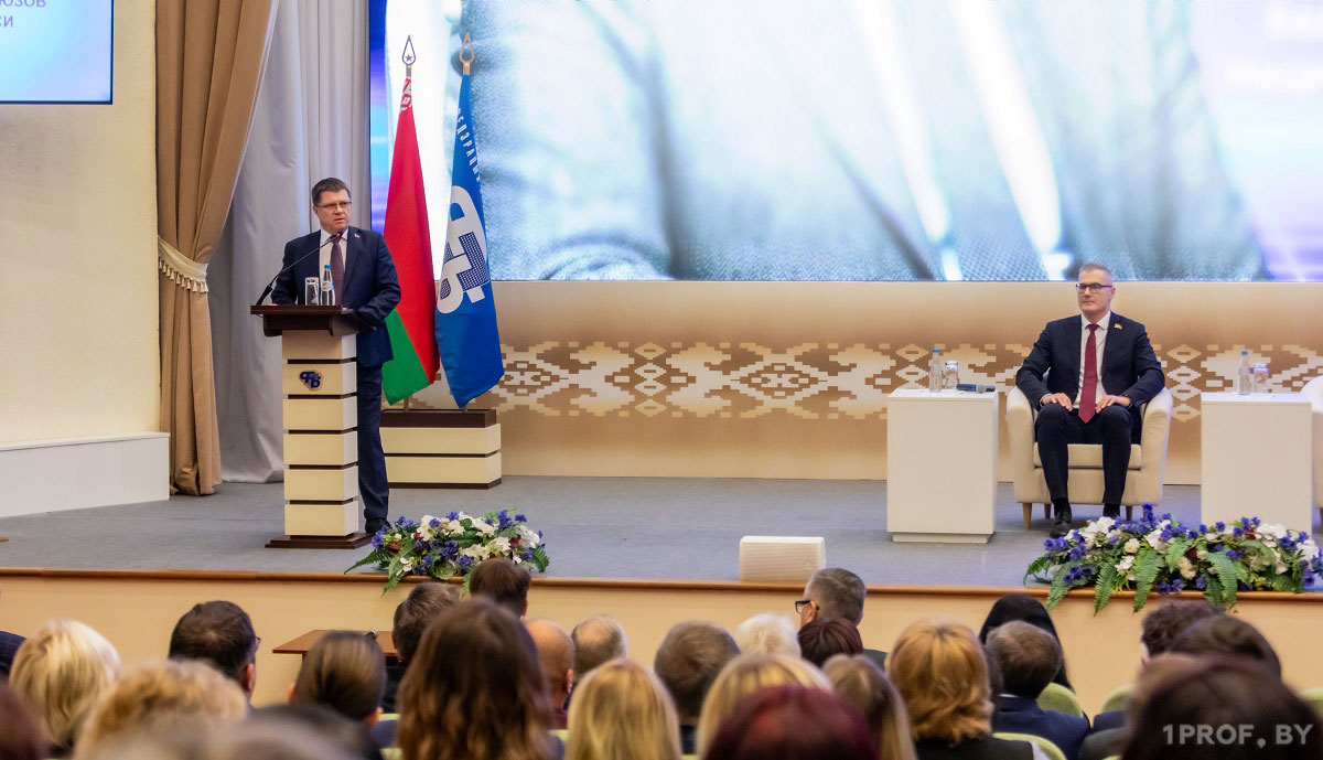 Искусство быть лидером. В национальном профцентре прошла лекция с участием Вадима Гигина