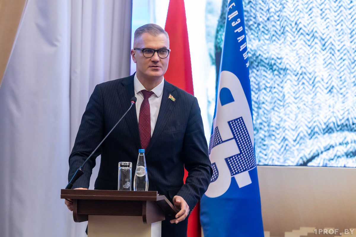 Искусство быть лидером. В национальном профцентре прошла лекция с участием Вадима Гигина