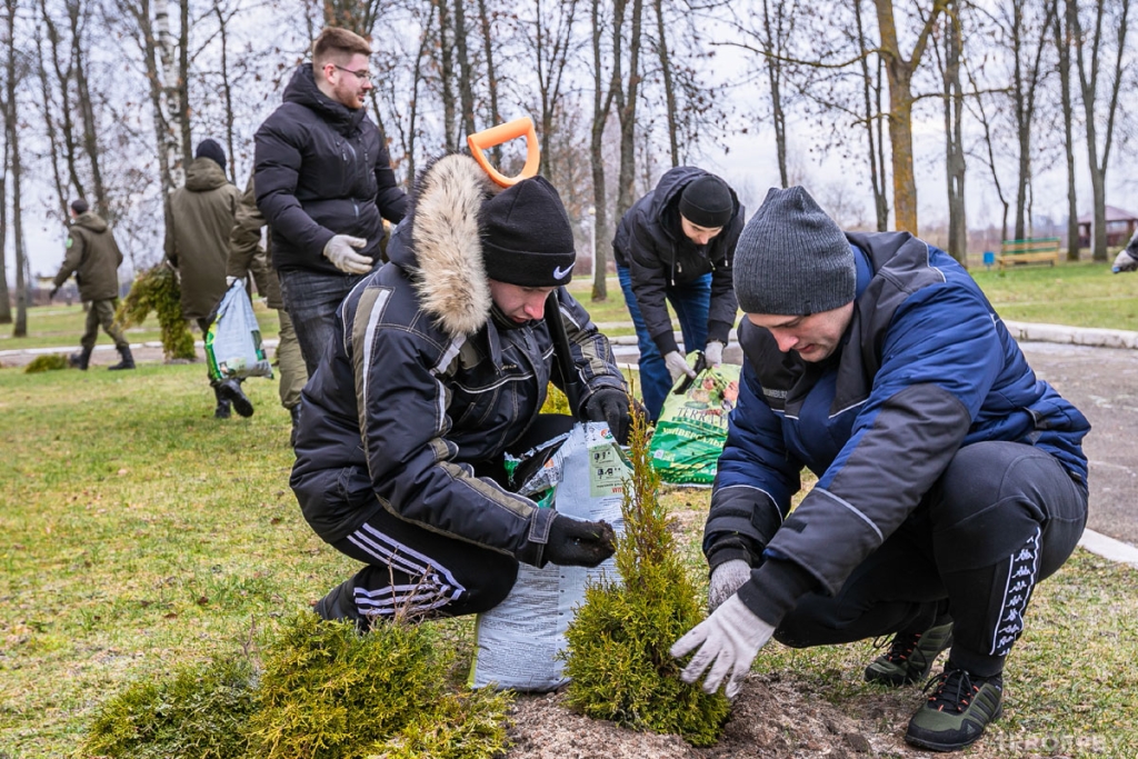 Молодежная аллея появилась в детском санатории «Свислочь»