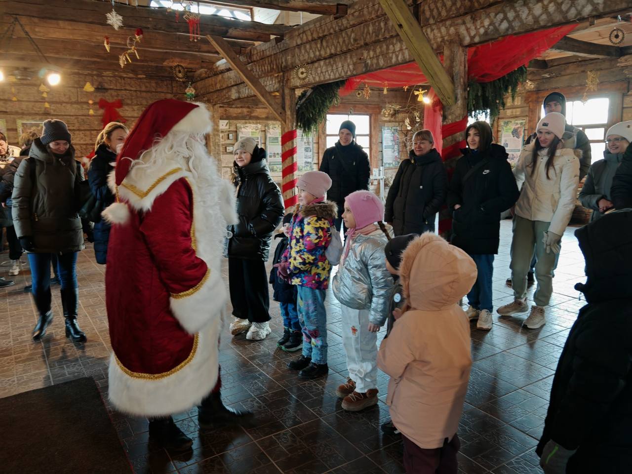Рождественская сказка в Суле: волшебная поездка работников Минской ТЭЦ‑4 и их детей