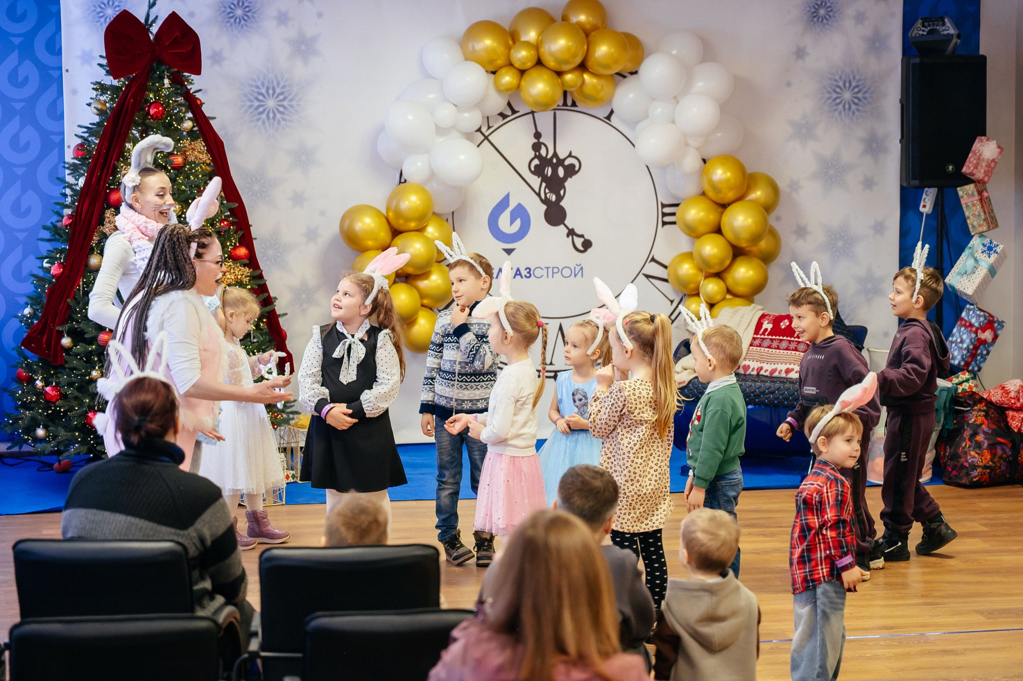 Праздничный утренник: радость и чудеса для маленьких участников