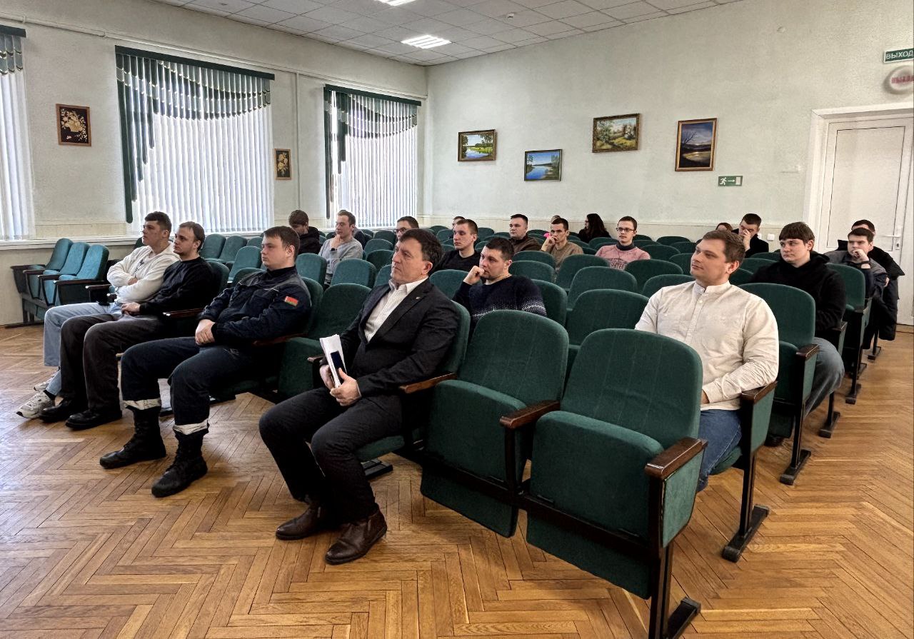 Диалог с молодежью: О развитии, безопасности и будущем энергетики