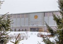 Александр Лукашенко поздравил белорусов с Днем защитников Отечества и Вооруженных Сил Республики Беларусь