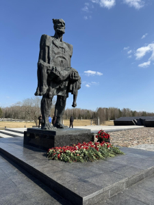 Профсоюзы Беларуси почтили память жертв геноцида в Хатыни