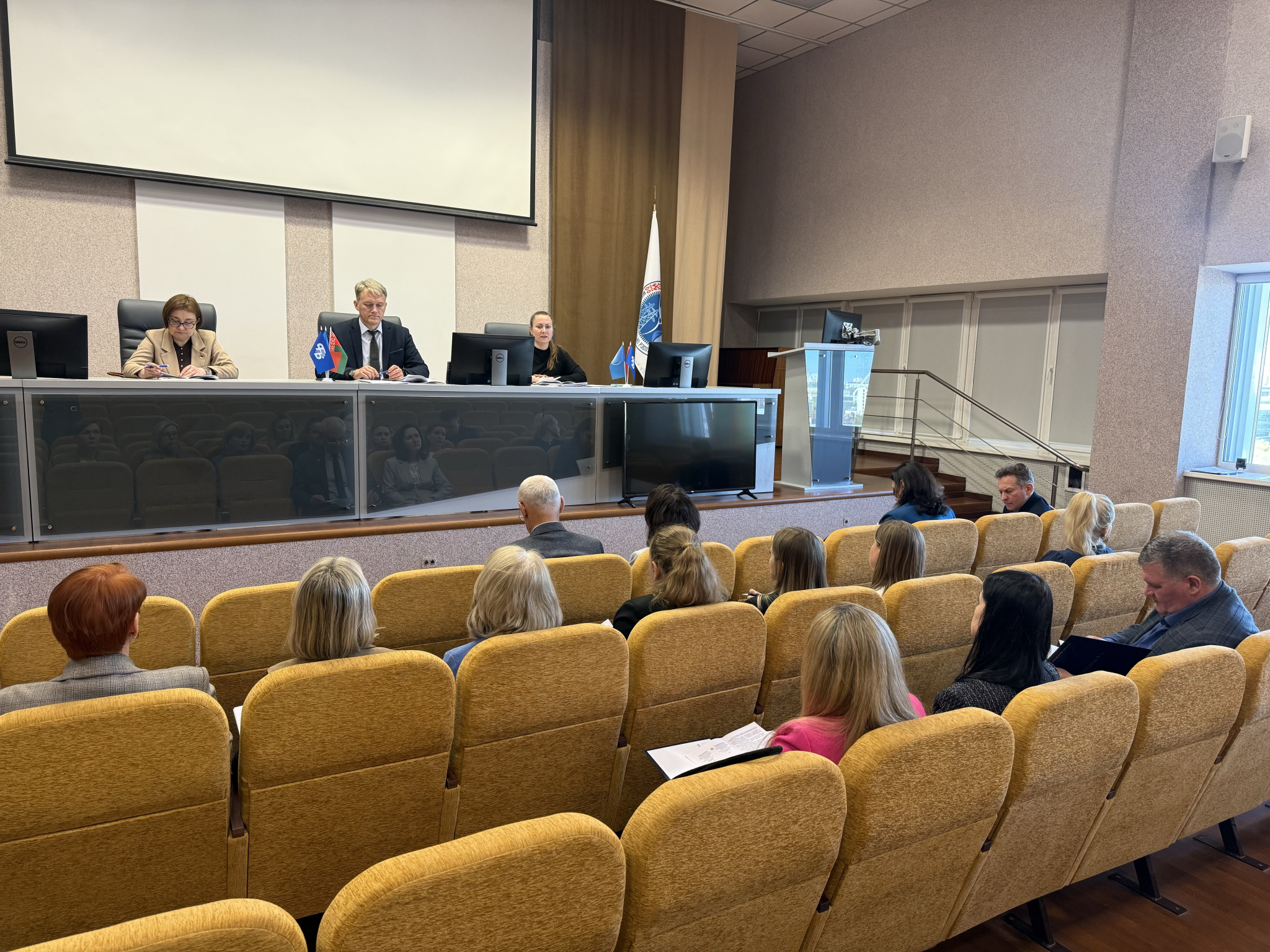 Профсоюзная дисциплина и новые достижения на повестке дня