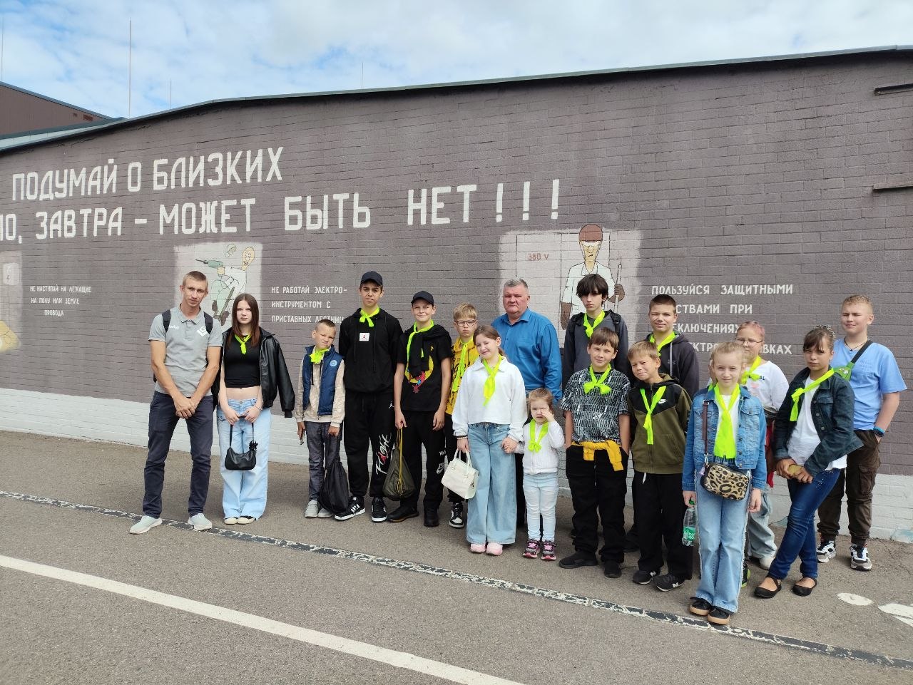 Юные пилоты «Минских кабельных сетей»: экскурсия, которая запомнится
